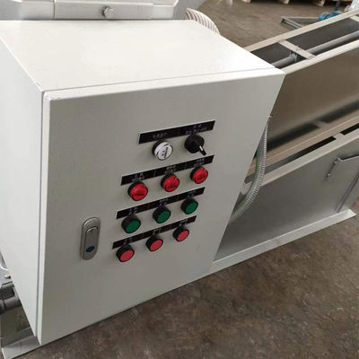 1-2500kgs/H Volute沈積物の脱水機多ディスク手回し締め機の沈積物の排水機械