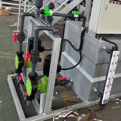 カスタム化	6000L/H自動化学投薬装置機械に投薬することを粉にするため