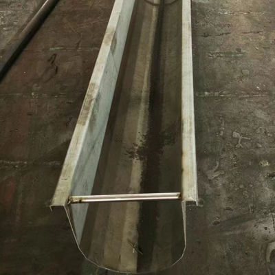 1~25Meterはサイロのセメントのためのステンレス鋼ねじオーガーのコンベヤーを傾斜させた