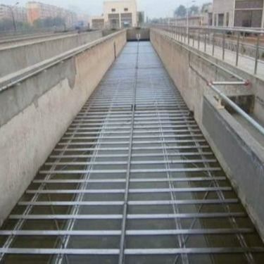 最下の沈積物スクレーパーの交換