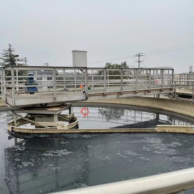 ステンレス鋼の半分橋周辺ドライブ沈積物スクレーパーの沈降タンク