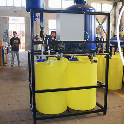 統合された縦型 PE 自動薬液注入システム 500L/H