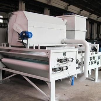 3.0KW重力ベルトの濃厚剤の排水処理、合金鋼の沈積物ベルト フィルター出版物